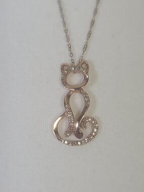 10k Solid Rose Gold Diamond Cat Pendant Chain Necklace